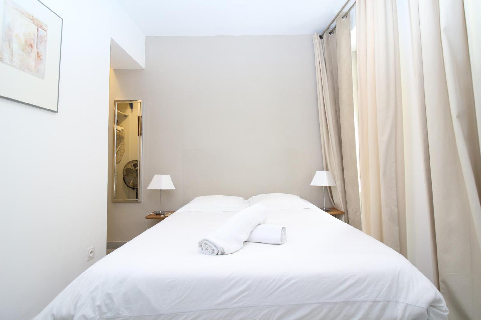 T3 Appartement Hypercentre Proche Commerce- Parking - 2 Chambres Wifi Gratuit Авиньон Екстериор снимка